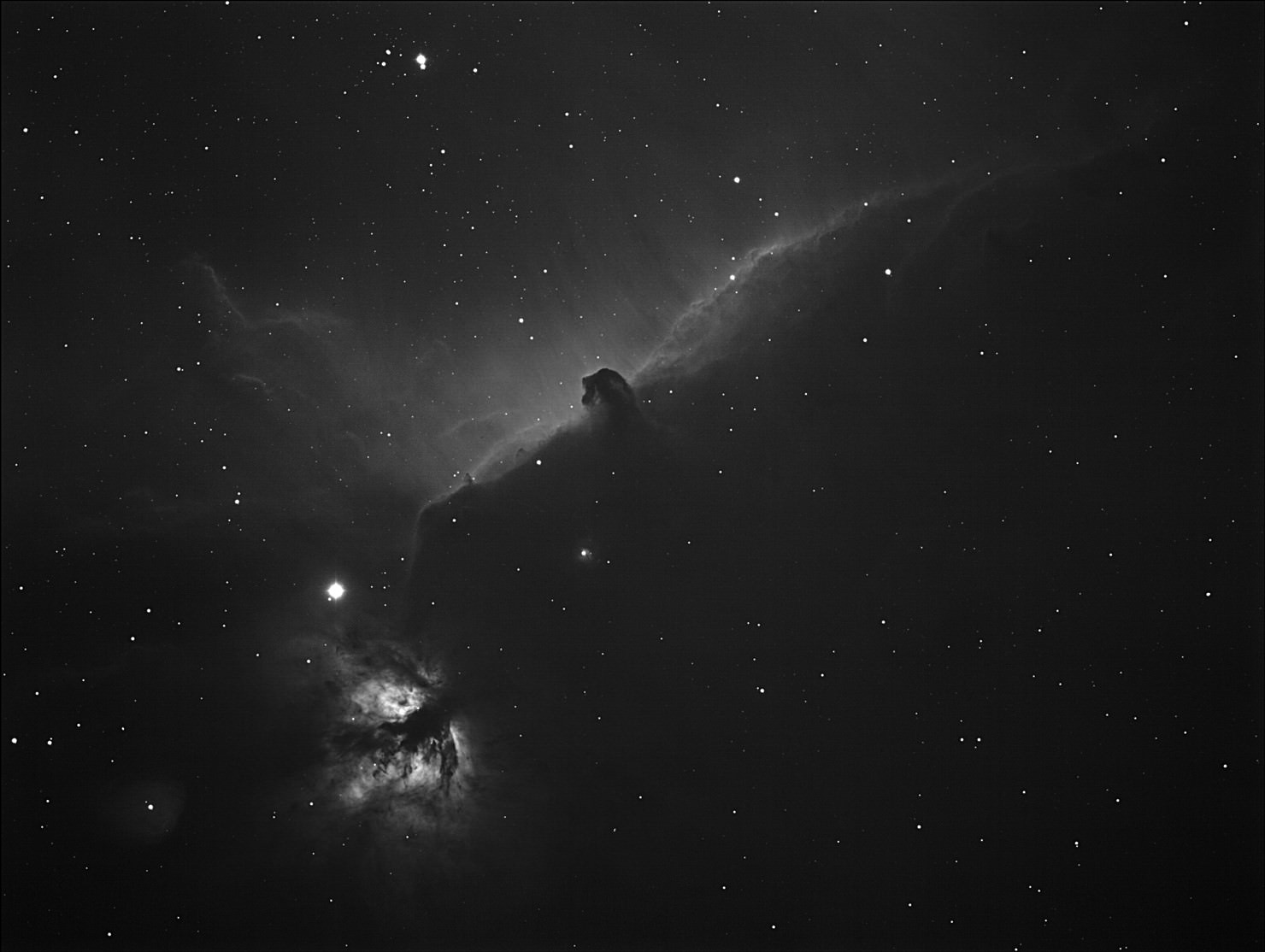 van Oijen enjoys astrophotography as a hobby. The image above and below are two of his photos.