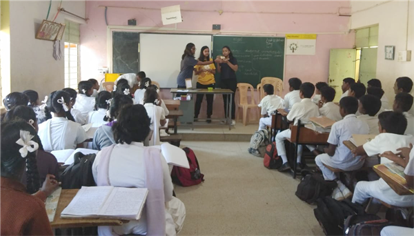 Teachers in a government school in Bangalore, India leading a BPS-sponsored light microscopy outreach session in Fall 2018
